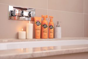 Pet Head Ditch The Dirt Deodorising Dog Shampoo, Conditioner and Spray - Orange 1 PET 1063 HR MASTER Ditch the dirt family 4