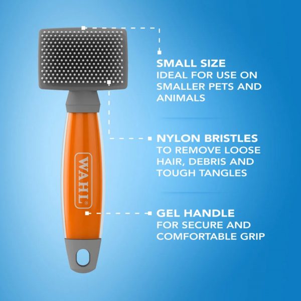 WAHL Nylon Slicker Brush Small F&B 1080px An infographic of the small WAHL slicker brush against a vibrant blue gradient background. Dotted lines point out three key features: "SMALL SIZE ideal for use on smaller pets and animals", "NYLON BRISTLES to remove loose hair, debris and tough tangles", and "GEL HANDLE for secure and comfortable grip