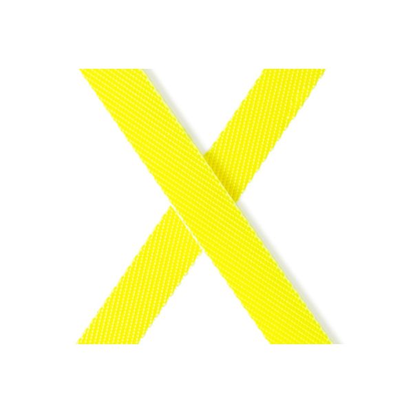 flexi-giant-retractable-dog-lead-sm-8m-5 Crossed lengths of neon yellow tape from the Flexi Giant retractable dog lead - a big neon yellow X